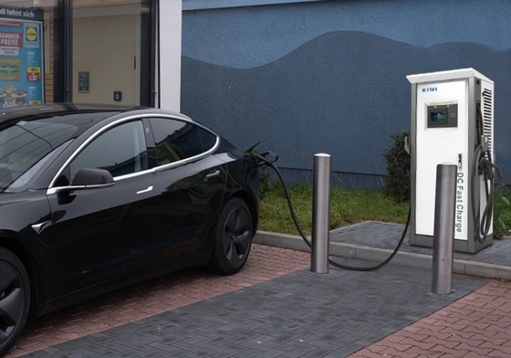 Station de recharge de véhicules électriques commerciaux de 150 kW, pile de recharge de véhicules électriques en continu CCS2 Type2 Ocpp1.6