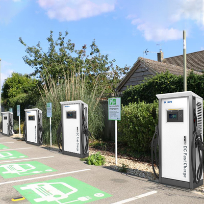 120 kW OCPP 1.6J/1.5J Type2 CCS Chademo EV pile de charge en courant continu pour les solutions de charge rapide