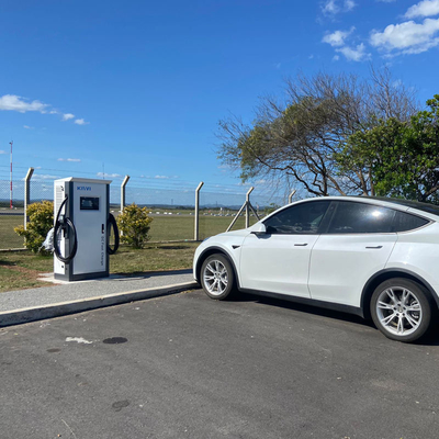 AC 0A-182A Portée de courant d'entrée Double connecteurs Chargeur EV pour voitures électriques 120kw