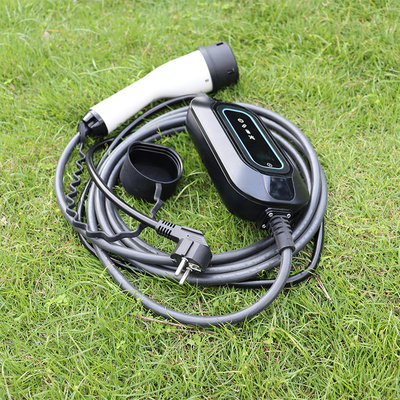 Tesla Modèle 2 3.5kw Ev Chargeur de niveau 1 Plug In Chargeur de sortie de courant 16A Portable pour l' hôtel