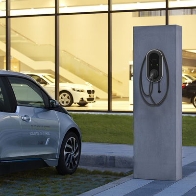 11Kw 22Kw 3 Phase 7Kw DC 72V 9.2Kw Commercial DC Fast EV Charger pour les modèles Tesla Style de conception moderne