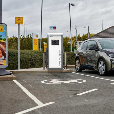 AC 0A-92A Portée de courant d'entrée 60KW DC 0-100A Courant de sortie CCS Car Charger pour Benz EQC