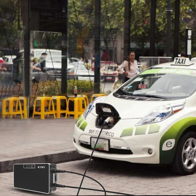 CCS1/CCS2/GB/T Connection 30A Chargeur de voiture pour la recharge rapide des voitures électriques en déplacement